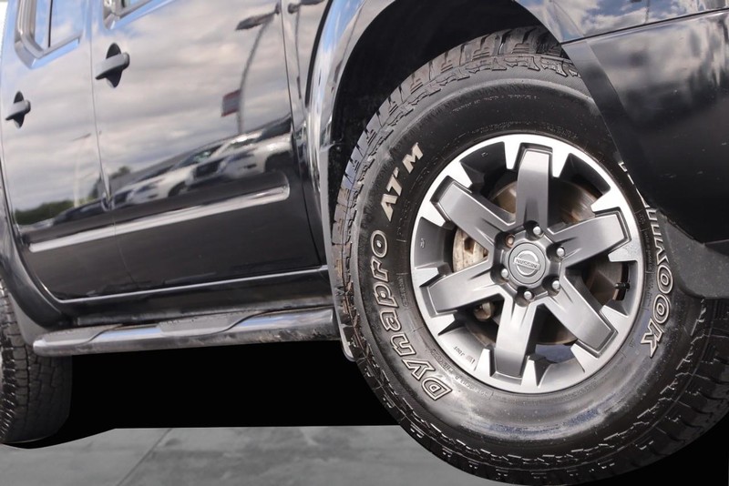 Nissan Frontier Vehicle Image 03