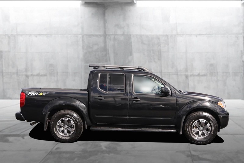 Nissan Frontier Vehicle Image 05