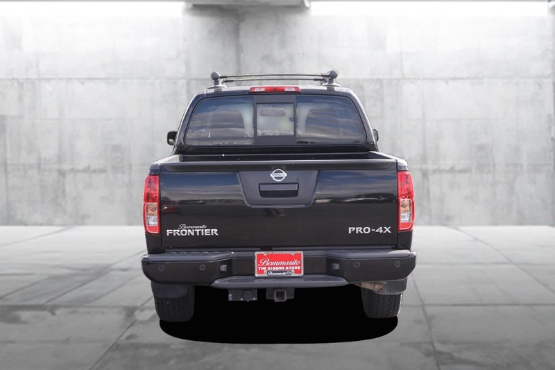 Nissan Frontier Vehicle Image 06