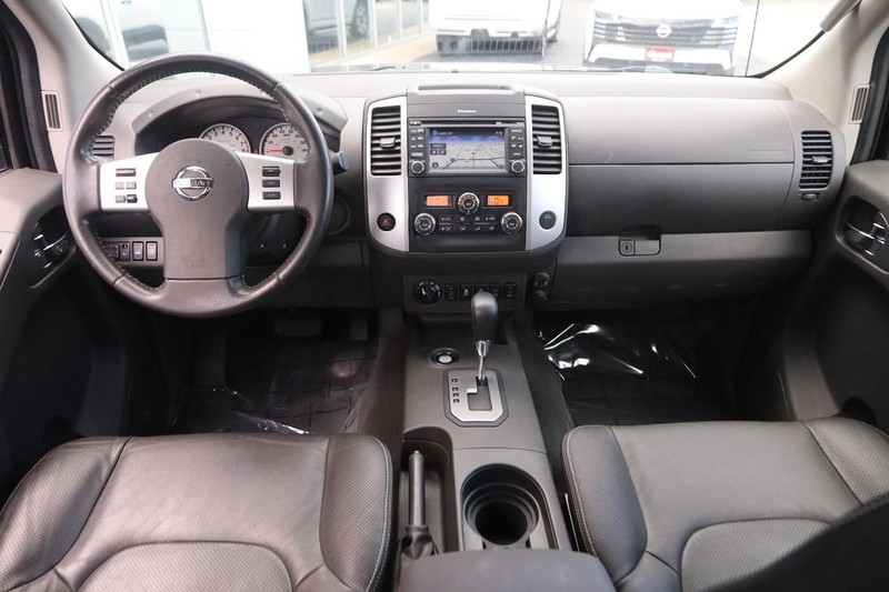 Nissan Frontier Vehicle Image 22