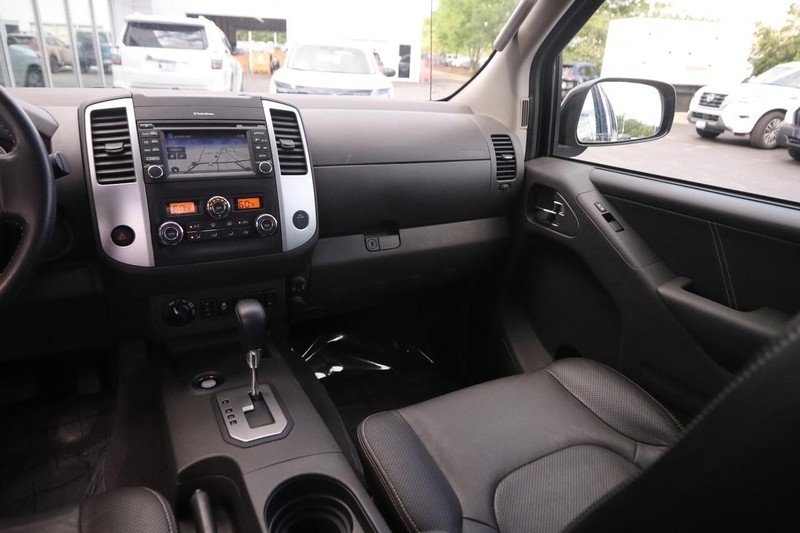 Nissan Frontier Vehicle Image 25