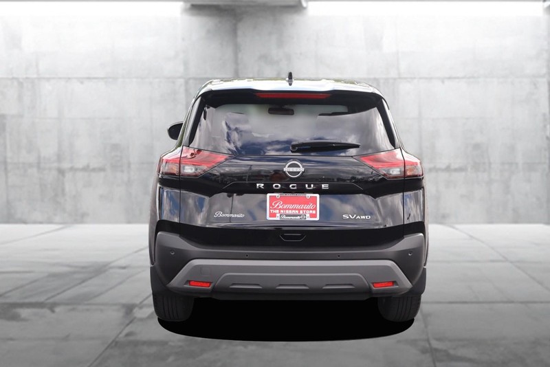 Nissan Rogue Vehicle Image 06
