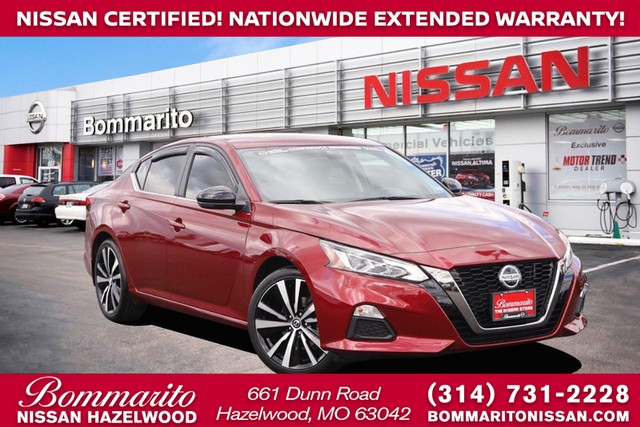 2021 Nissan Altima 2.5 SR at Frazier Automotive in Hazelwood MO