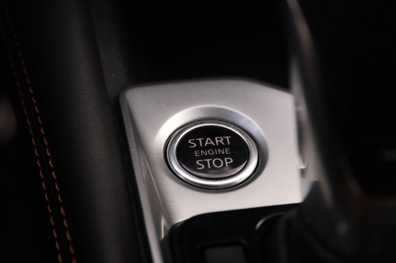 Nissan Altima Vehicle Image 15