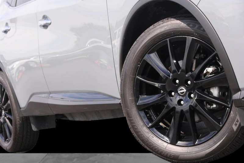 Nissan Murano Vehicle Image 03