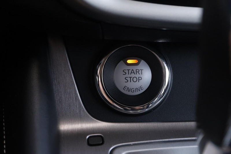 Nissan Murano Vehicle Image 14