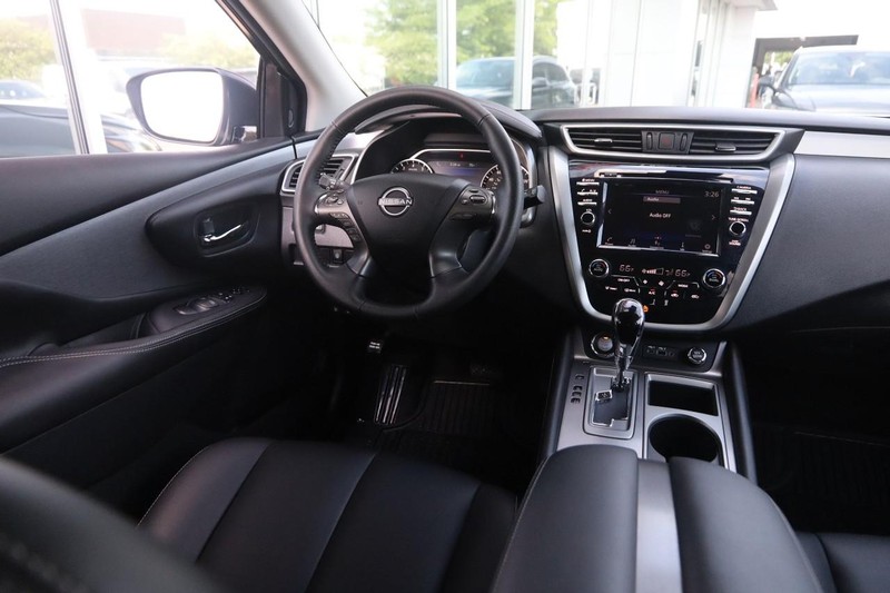 Nissan Murano Vehicle Image 21