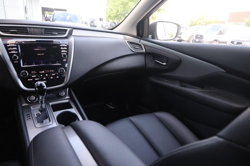 Nissan Murano Vehicle Image 24