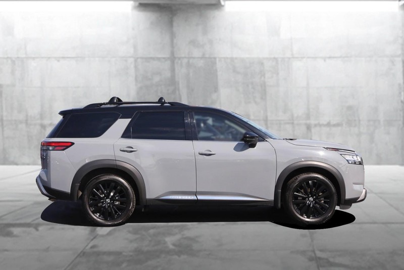 Nissan Pathfinder Vehicle Image 05