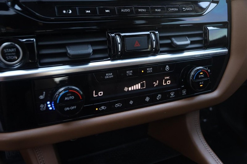 Nissan Pathfinder Vehicle Image 20