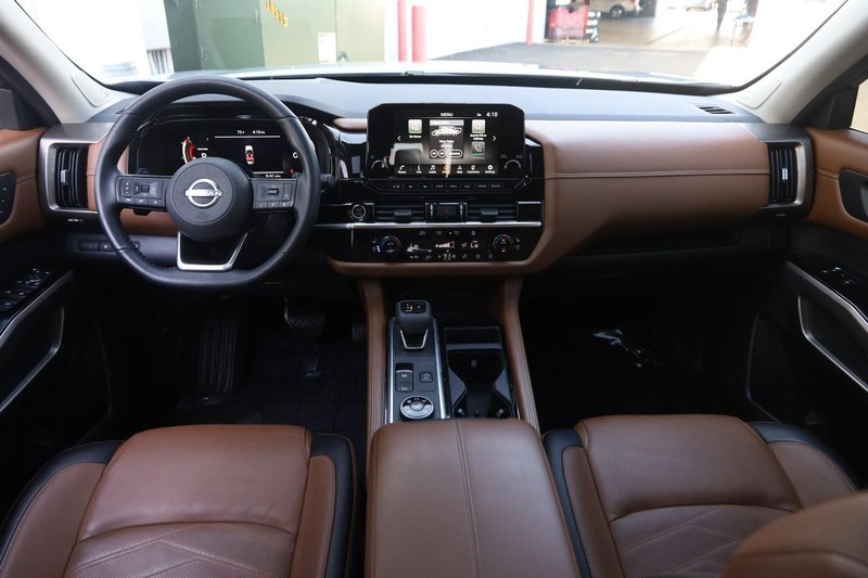 Nissan Pathfinder Vehicle Image 23
