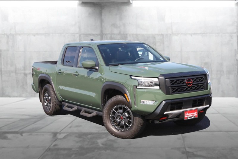Nissan Frontier Vehicle Image 02