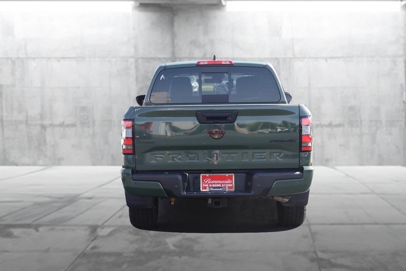 Nissan Frontier Vehicle Image 06