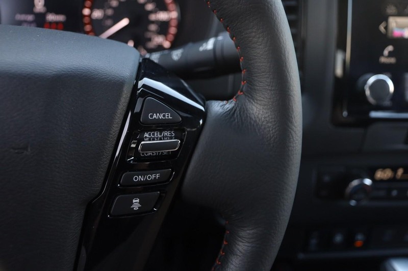 Nissan Frontier Vehicle Image 13