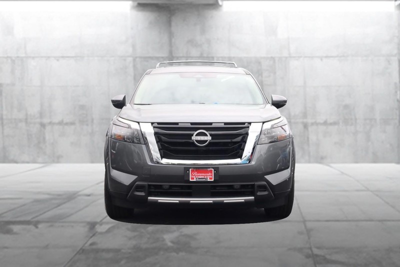 Nissan Pathfinder Vehicle Image 04