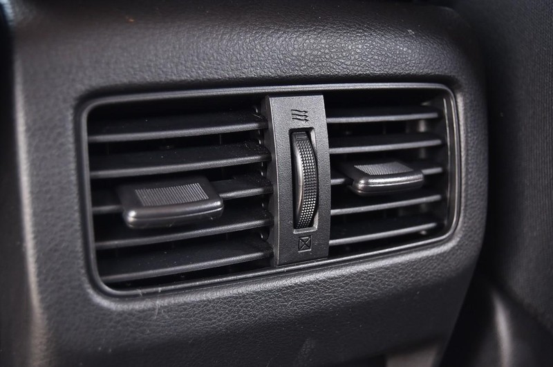 Nissan Rogue Vehicle Image 22