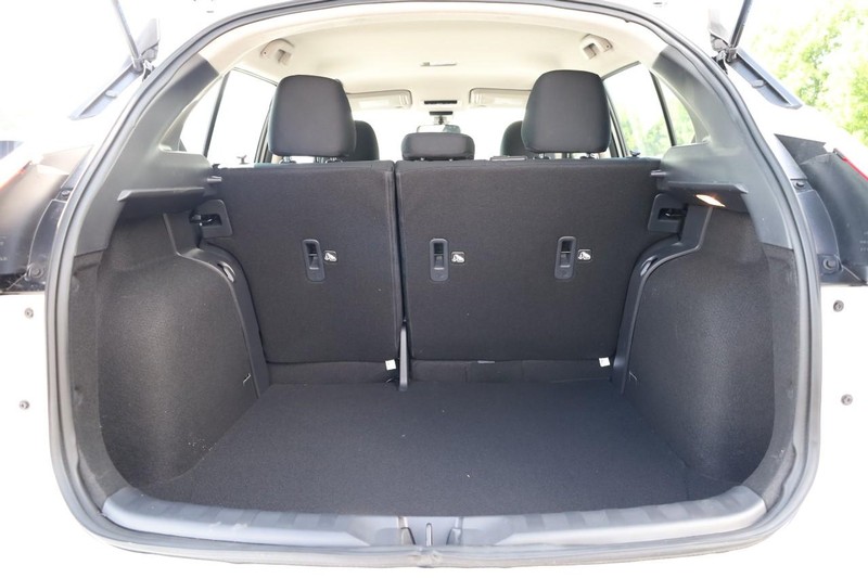 Nissan Kicks Play Vehicle Image 07