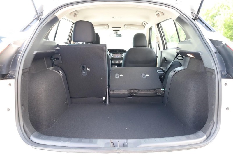 Nissan Kicks Play Vehicle Image 08