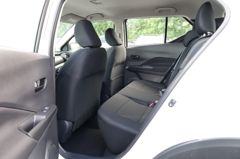 Nissan Kicks Play Vehicle Image 21