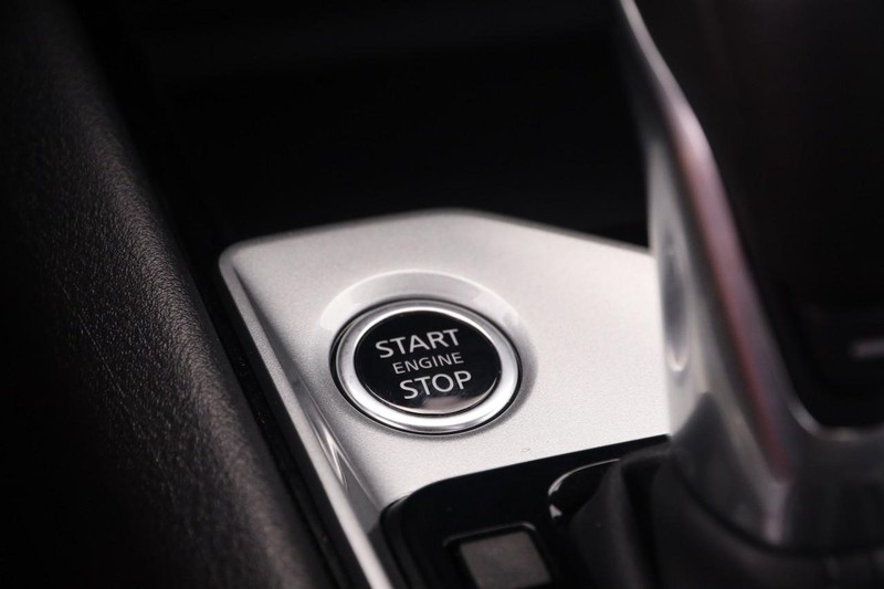 Nissan Altima Vehicle Image 17
