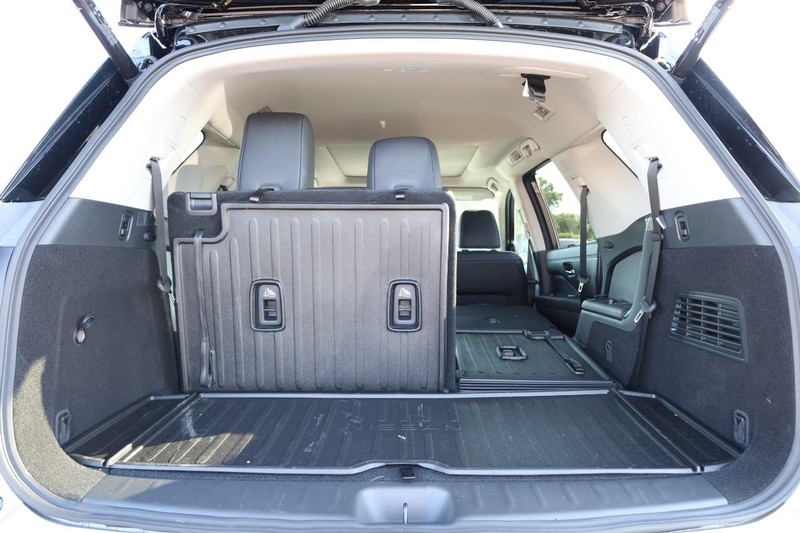 Nissan Pathfinder Vehicle Image 08