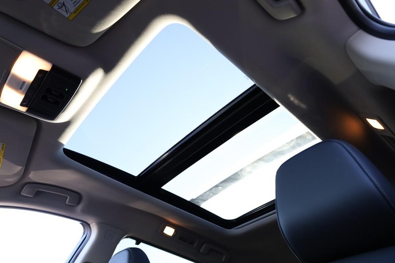 Nissan Pathfinder Vehicle Image 11