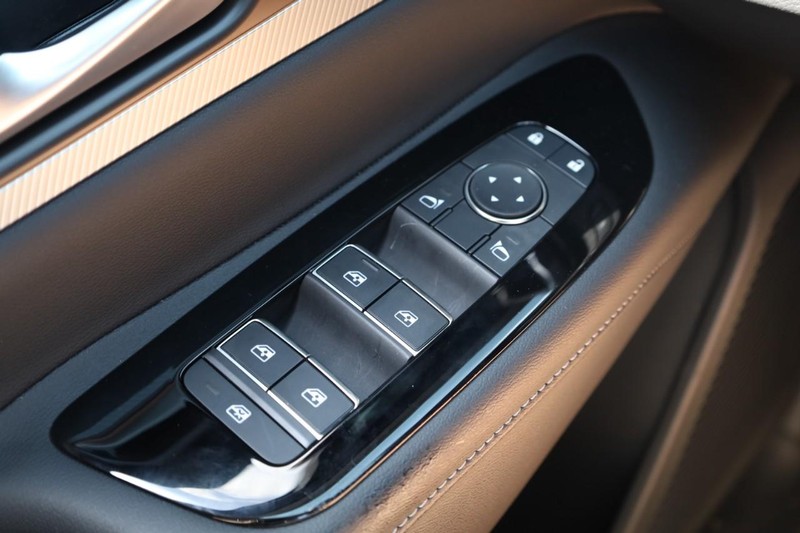 Nissan Murano Vehicle Image 20