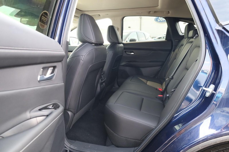 Nissan Murano Vehicle Image 23