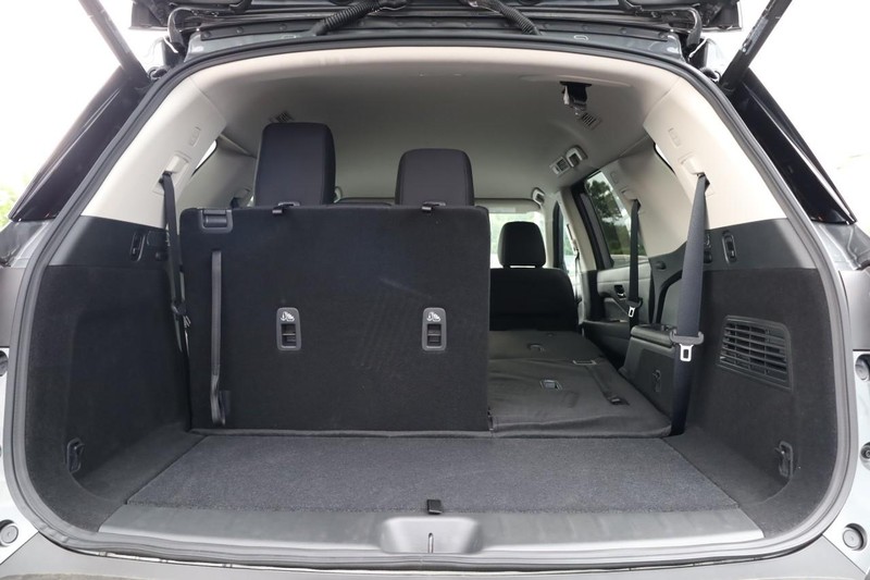 Nissan Pathfinder Vehicle Image 08