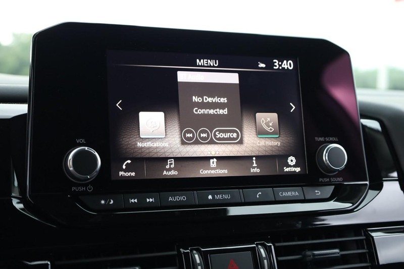 Nissan Pathfinder Vehicle Image 14