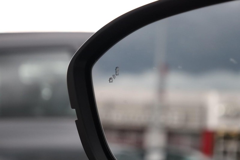 Nissan Pathfinder Vehicle Image 22