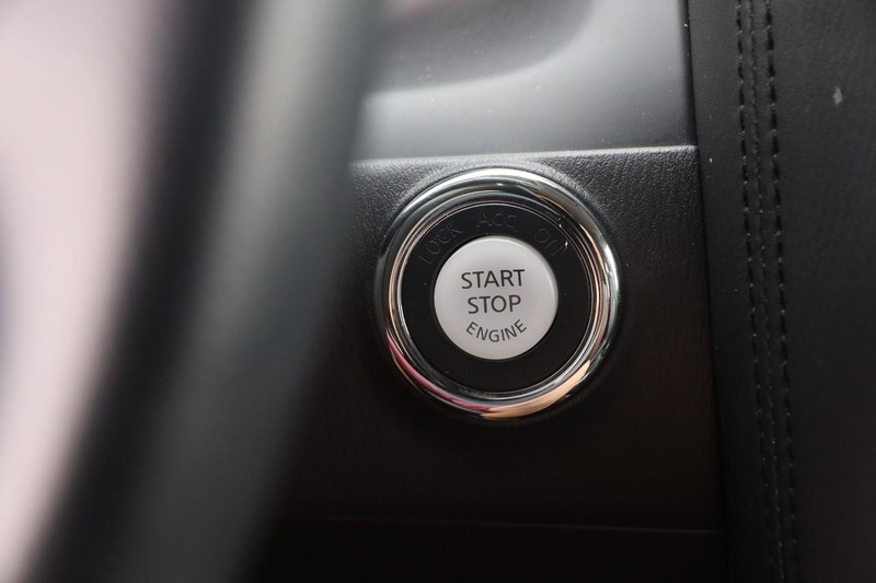 Nissan Armada Vehicle Image 15