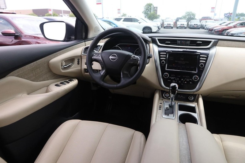 Nissan Murano Vehicle Image 23