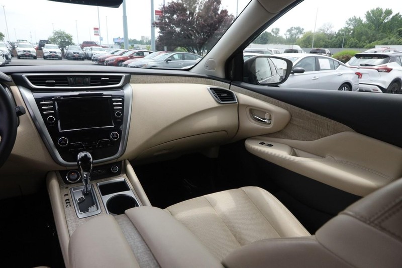 Nissan Murano Vehicle Image 26