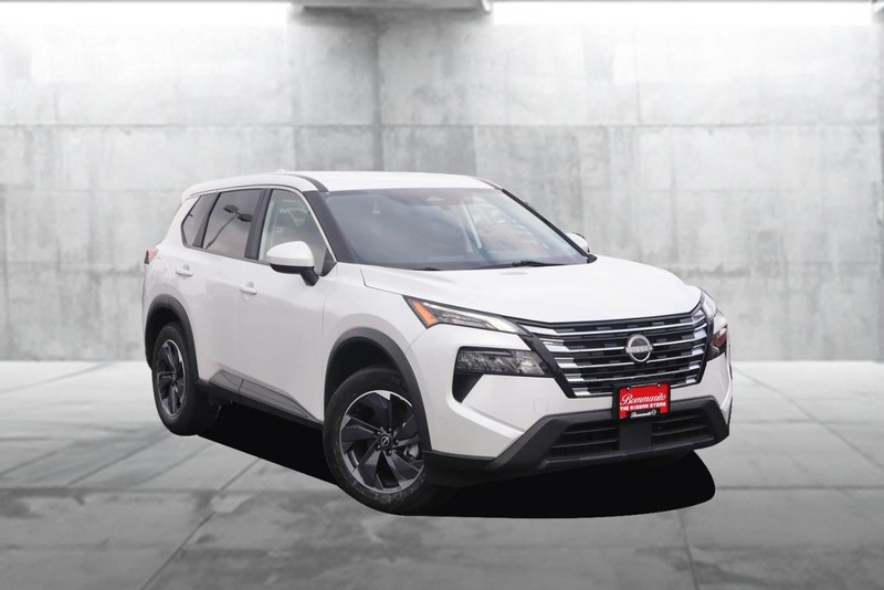 Nissan Rogue Vehicle Image 02