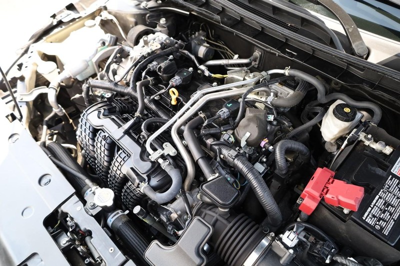 Nissan Altima Vehicle Image 24