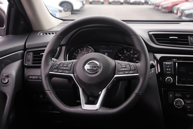Nissan Rogue Vehicle Image 23