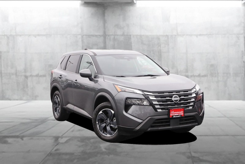 Nissan Rogue Vehicle Image 02