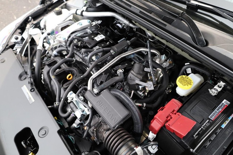 Nissan Sentra Vehicle Image 25