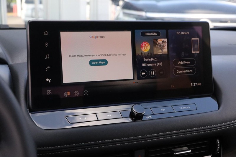 Nissan Rogue Vehicle Image 16
