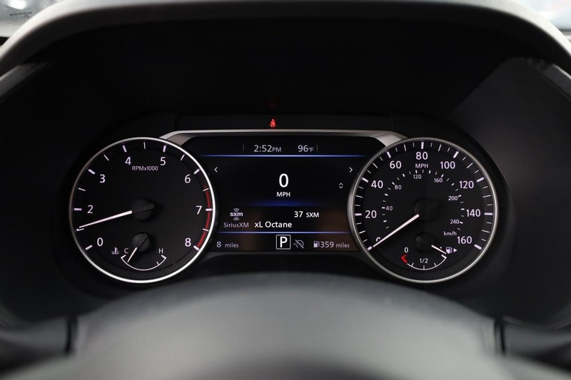 Nissan Sentra Vehicle Image 10