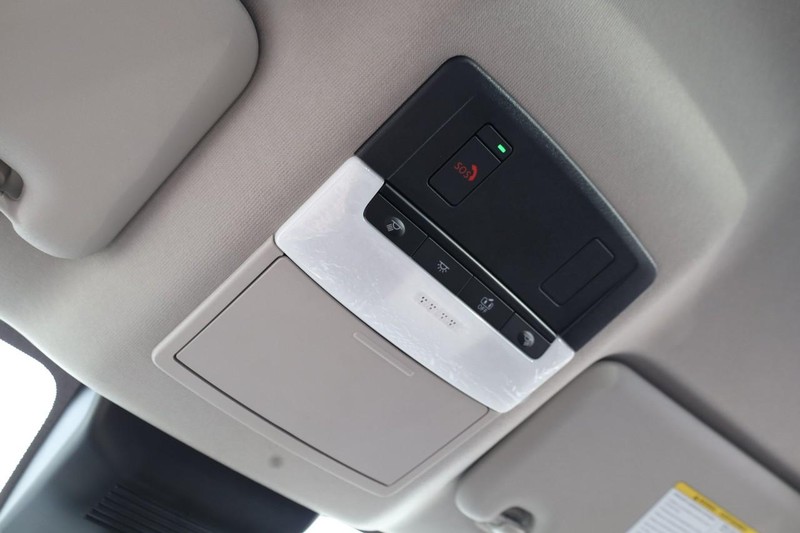 Nissan Sentra Vehicle Image 17