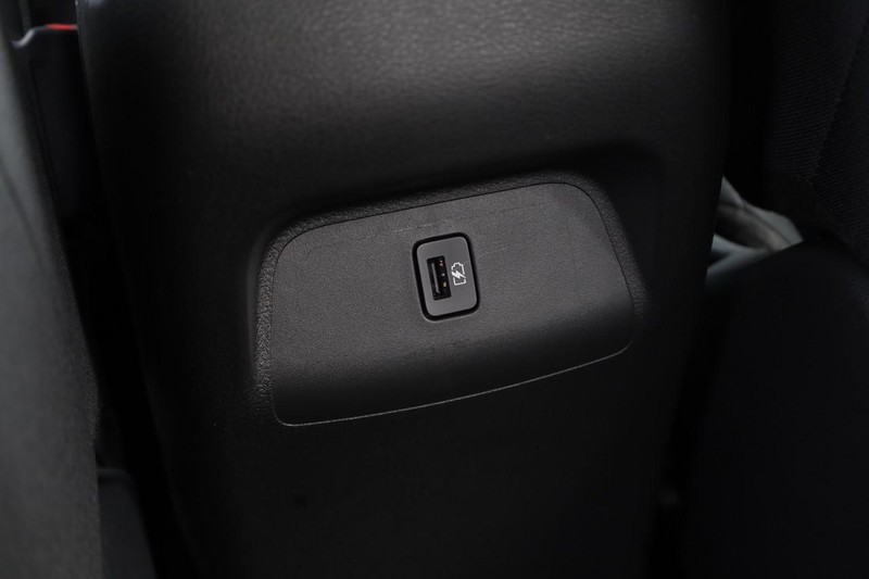 Nissan Sentra Vehicle Image 21