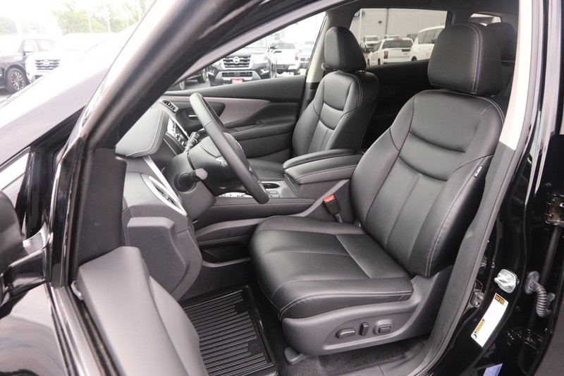 Nissan Murano Vehicle Image 08