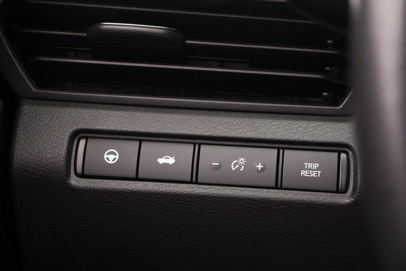 Nissan Altima Vehicle Image 19