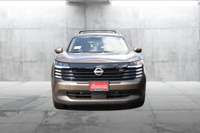 Nissan Kicks Vehicle Image 04