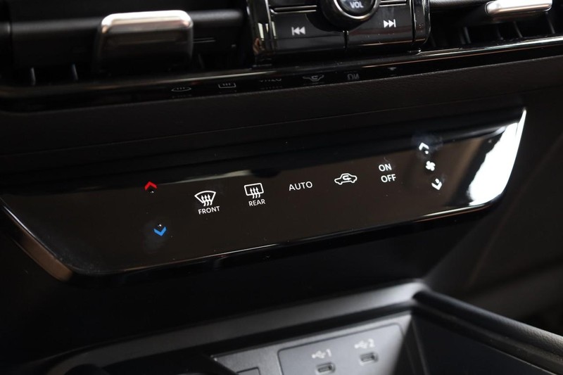 Nissan Kicks Vehicle Image 16