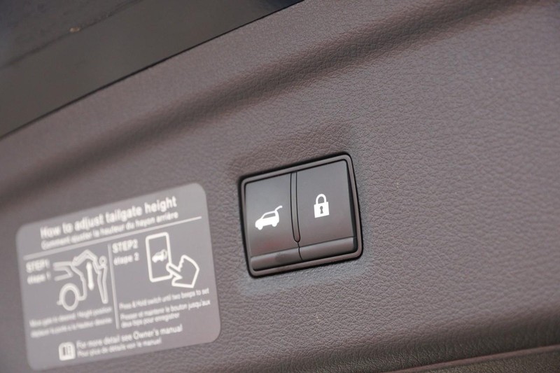 INFINITI QX50 Vehicle Image 08