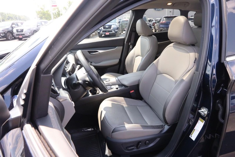INFINITI QX50 Vehicle Image 10