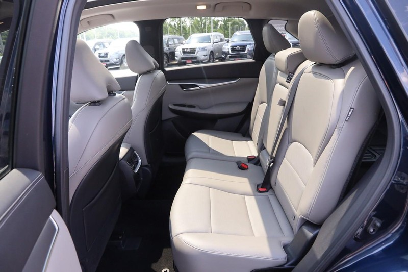 INFINITI QX50 Vehicle Image 11